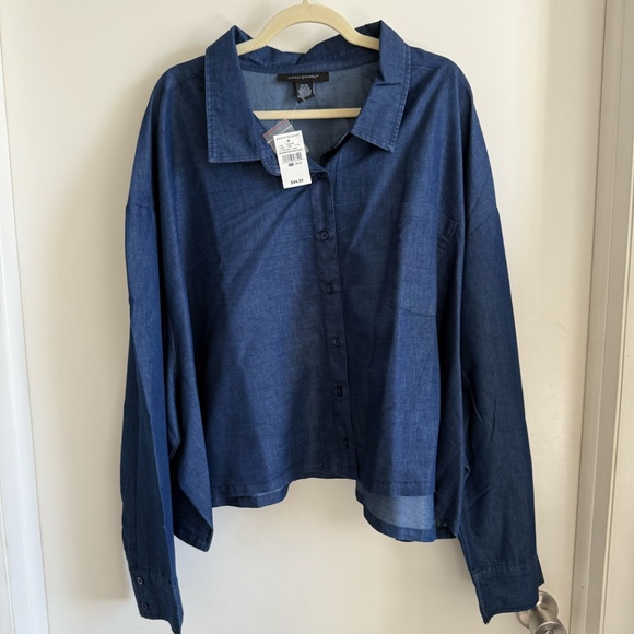 Plus Size Cropped Shirt - size 34-36 (4xl-5xl) Oversided (Ashley Stewart Brand) - Picture 3 of 3